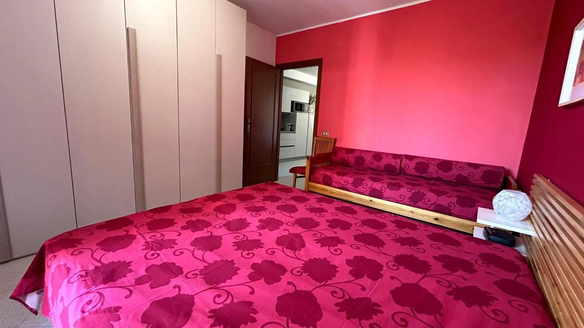 Casa Mare Atene 폴로니카 아파트